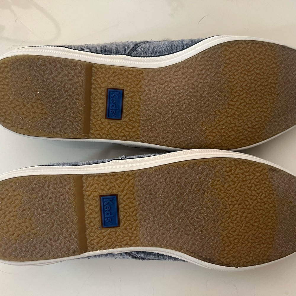 Soft blue Keds. Size 7.5 - Picture 3 of 4